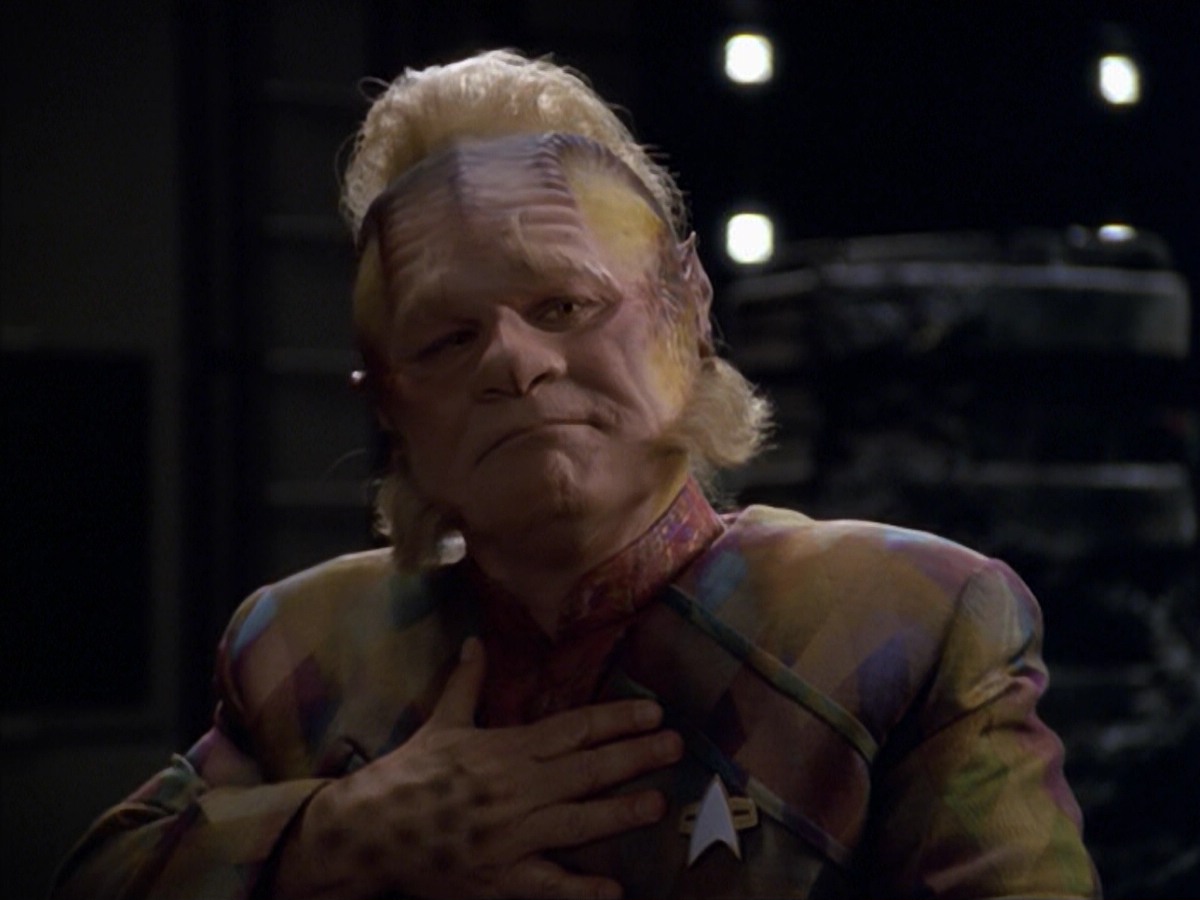 ariane179254_StarTrekVoyager_5x15_5x16_DarkFrontier_1168.jpg