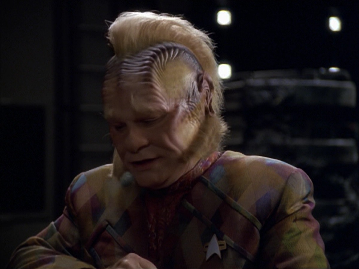 ariane179254_StarTrekVoyager_5x15_5x16_DarkFrontier_1172.jpg