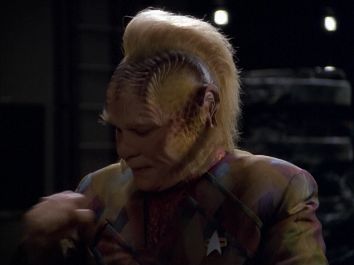 ariane179254_StarTrekVoyager_5x15_5x16_DarkFrontier_1182.jpg
