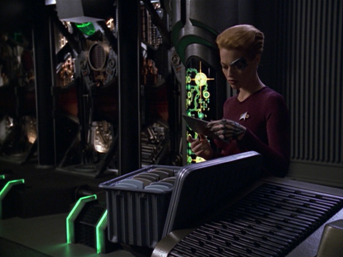 ariane179254_StarTrekVoyager_5x15_5x16_DarkFrontier_1195.jpg