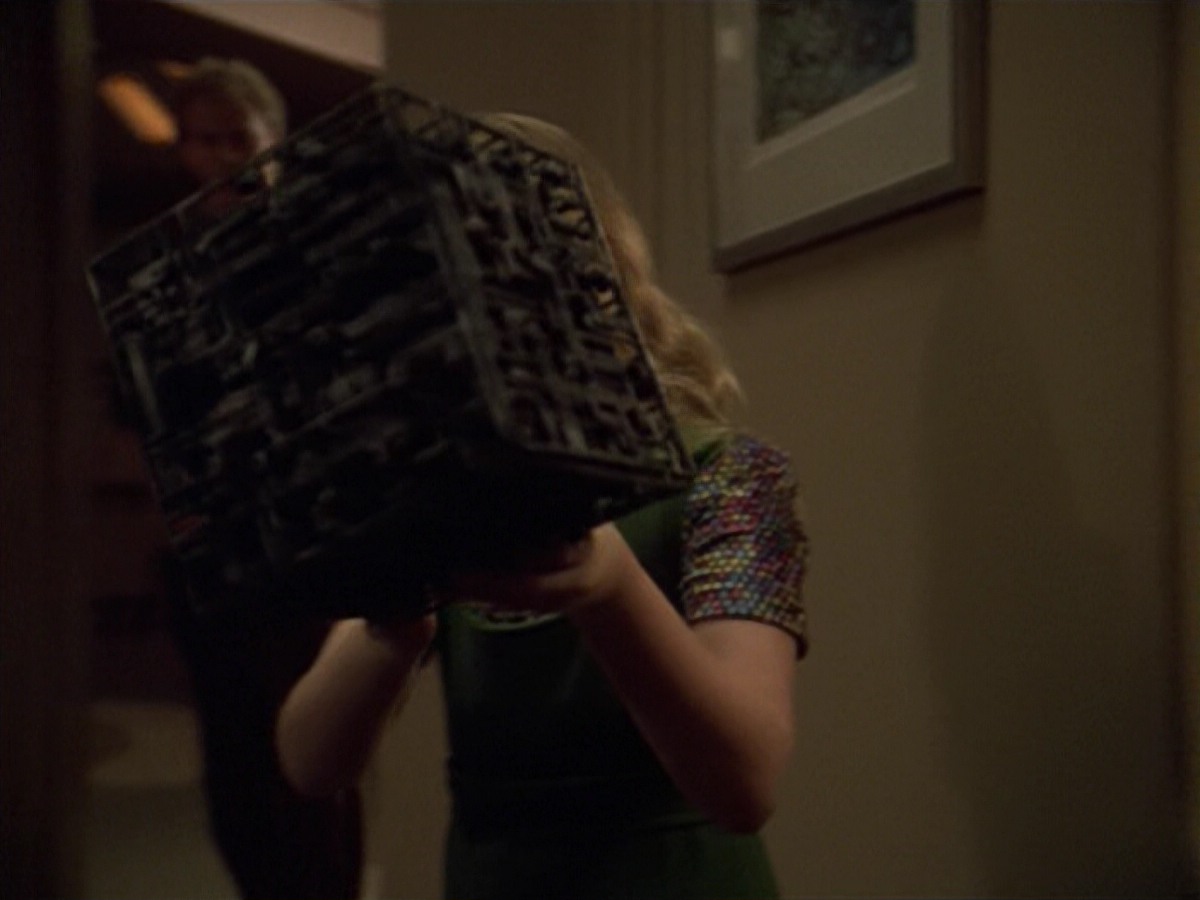 ariane179254_StarTrekVoyager_5x15_5x16_DarkFrontier_1232.jpg