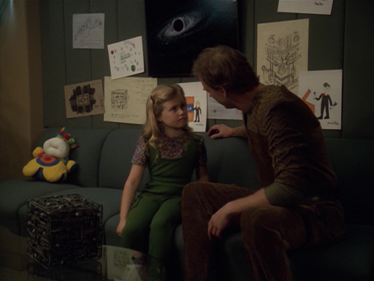 ariane179254_StarTrekVoyager_5x15_5x16_DarkFrontier_1252.jpg