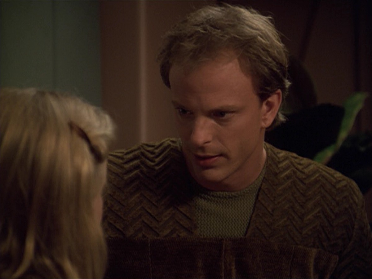 ariane179254_StarTrekVoyager_5x15_5x16_DarkFrontier_1253.jpg