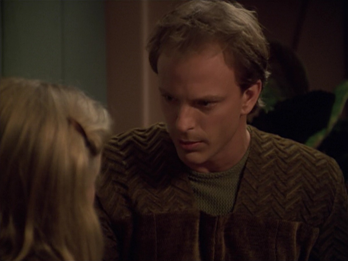ariane179254_StarTrekVoyager_5x15_5x16_DarkFrontier_1283.jpg