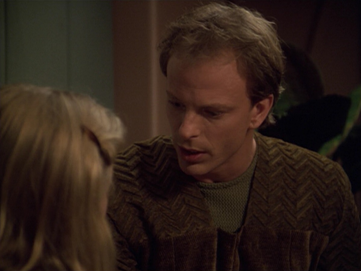 ariane179254_StarTrekVoyager_5x15_5x16_DarkFrontier_1292.jpg