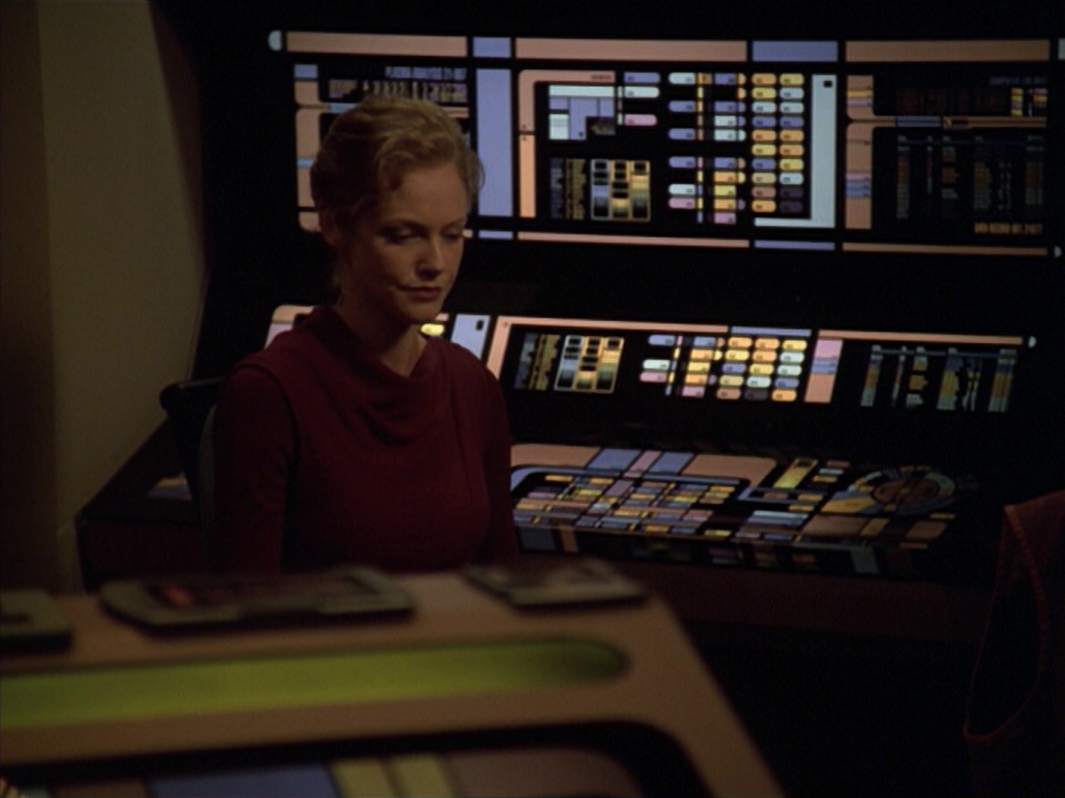 ariane179254_StarTrekVoyager_5x15_5x16_DarkFrontier_1364.jpg