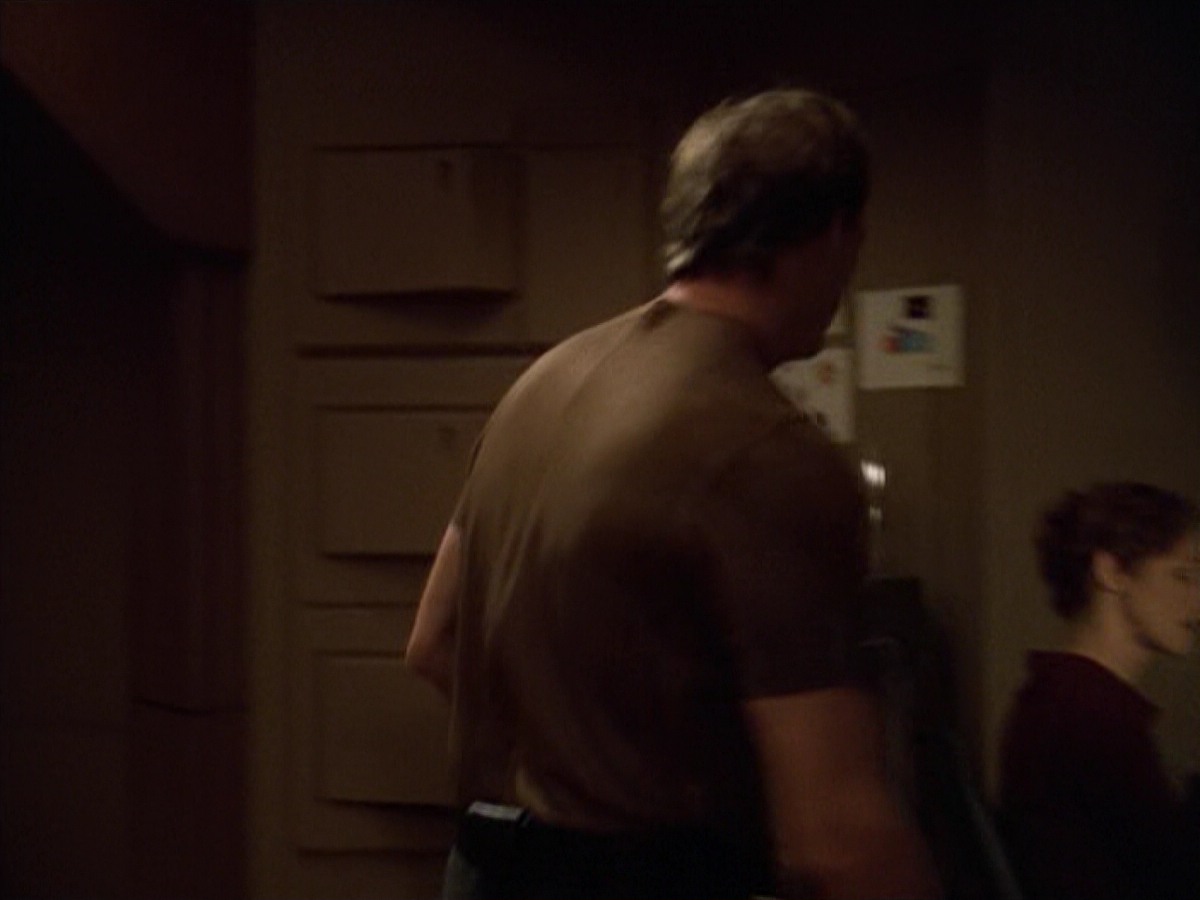 ariane179254_StarTrekVoyager_5x15_5x16_DarkFrontier_1378.jpg