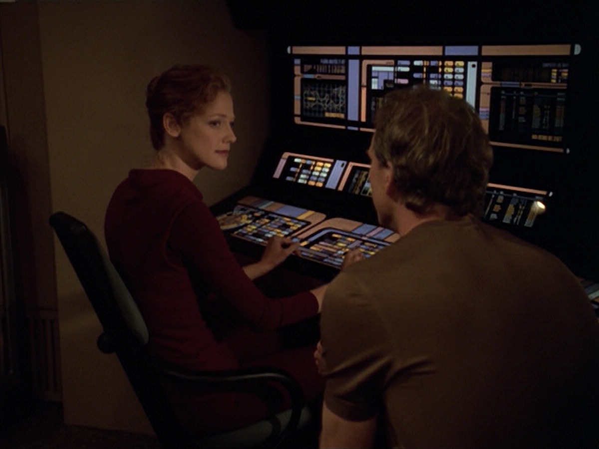 ariane179254_StarTrekVoyager_5x15_5x16_DarkFrontier_1384.jpg