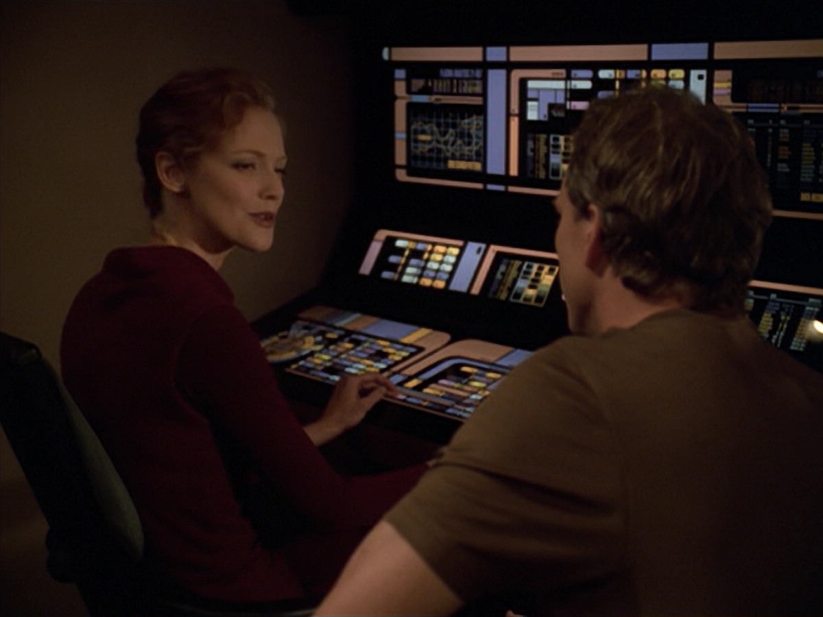 ariane179254_StarTrekVoyager_5x15_5x16_DarkFrontier_1390.jpg