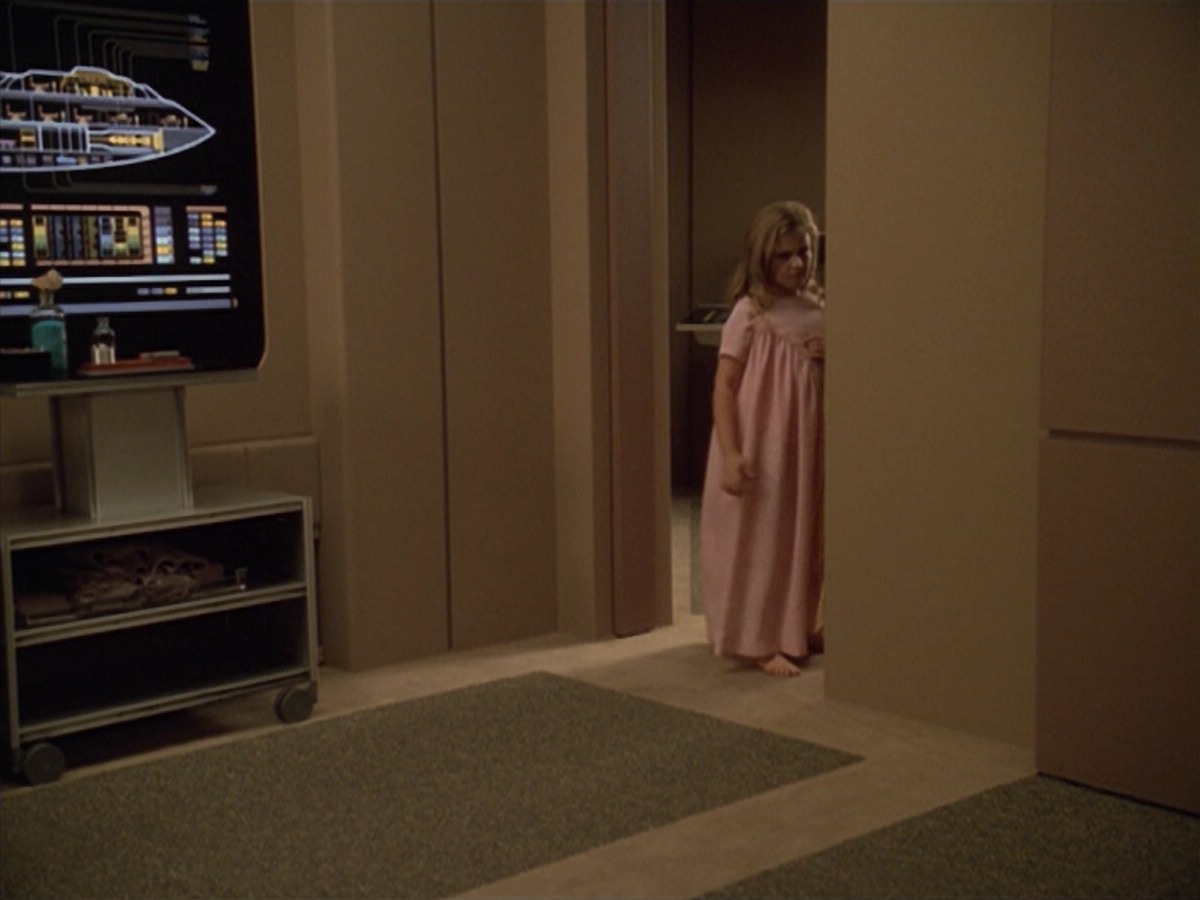ariane179254_StarTrekVoyager_5x15_5x16_DarkFrontier_1500.jpg