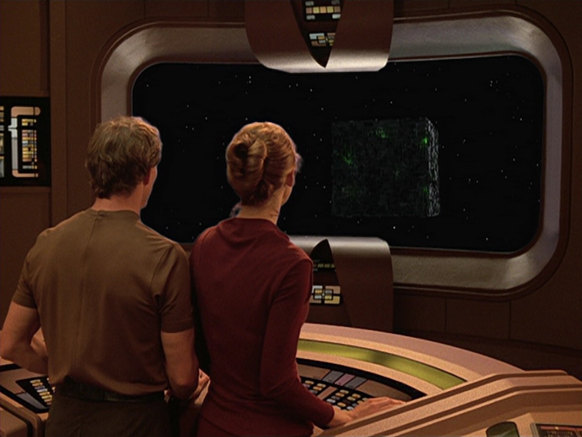ariane179254_StarTrekVoyager_5x15_5x16_DarkFrontier_1578.jpg
