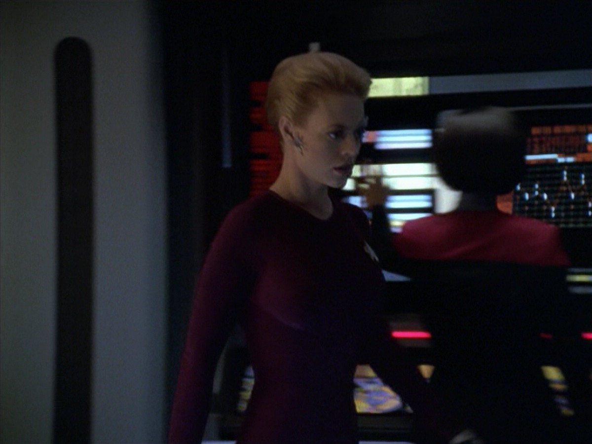 ariane179254_StarTrekVoyager_5x15_5x16_DarkFrontier_1646.jpg