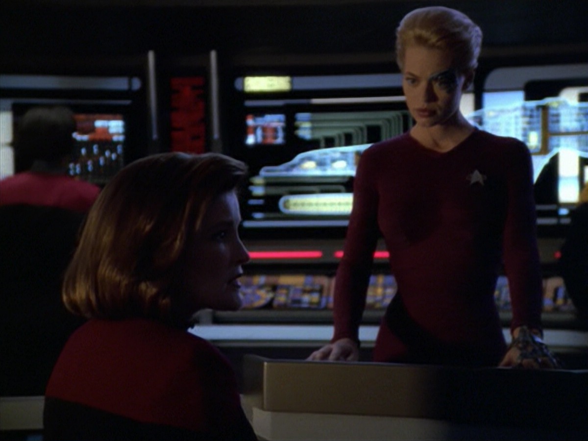ariane179254_StarTrekVoyager_5x15_5x16_DarkFrontier_1664.jpg