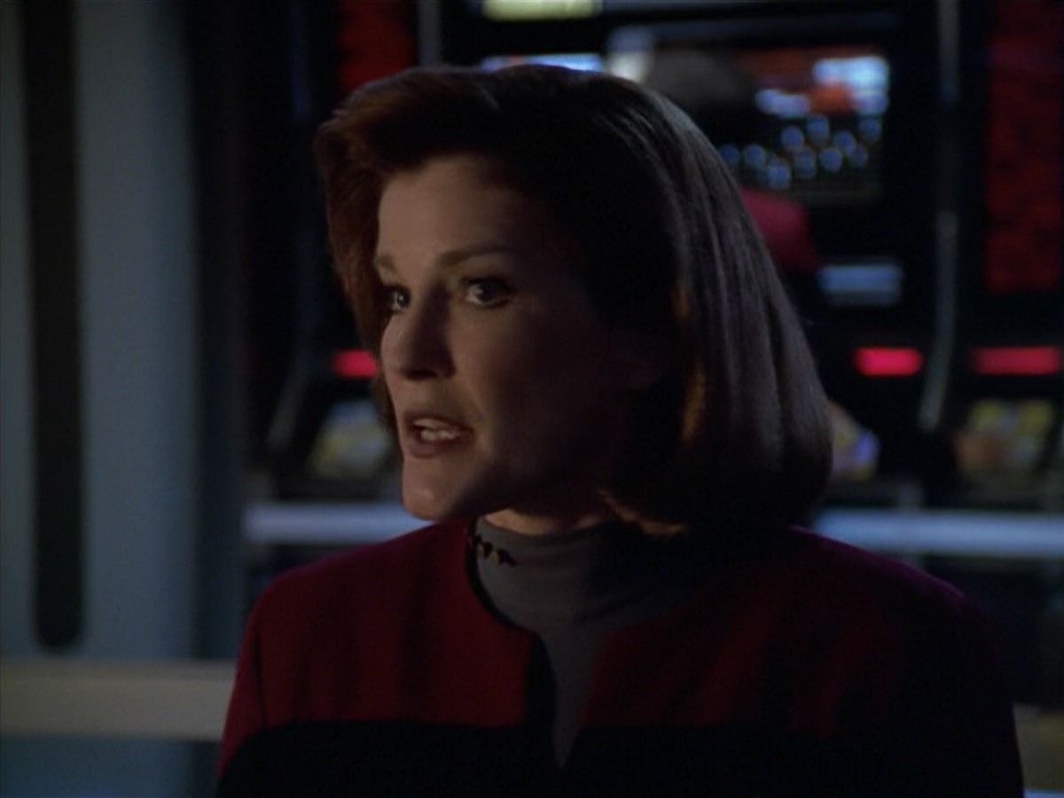 ariane179254_StarTrekVoyager_5x15_5x16_DarkFrontier_1670.jpg