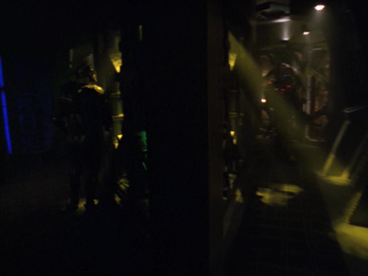 ariane179254_StarTrekVoyager_5x15_5x16_DarkFrontier_1692.jpg