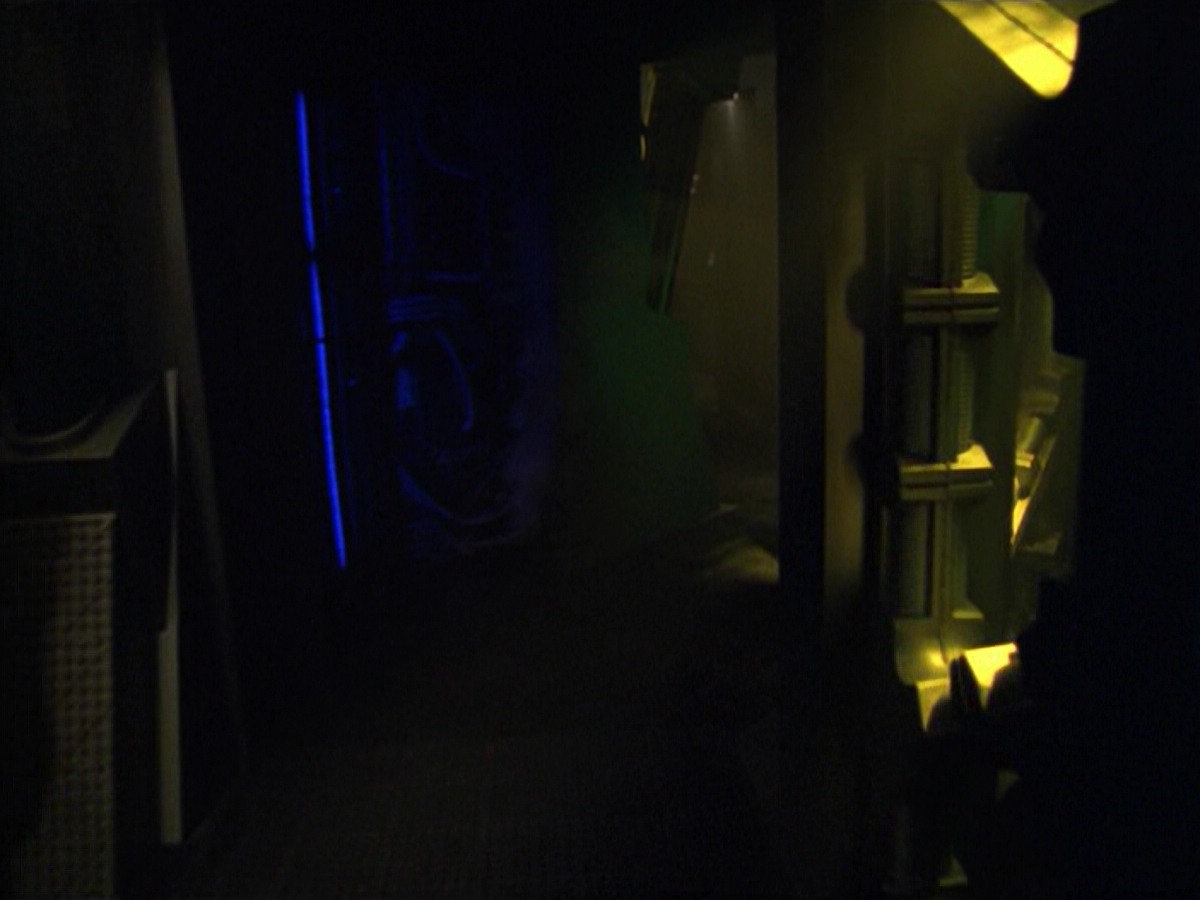 ariane179254_StarTrekVoyager_5x15_5x16_DarkFrontier_1696.jpg