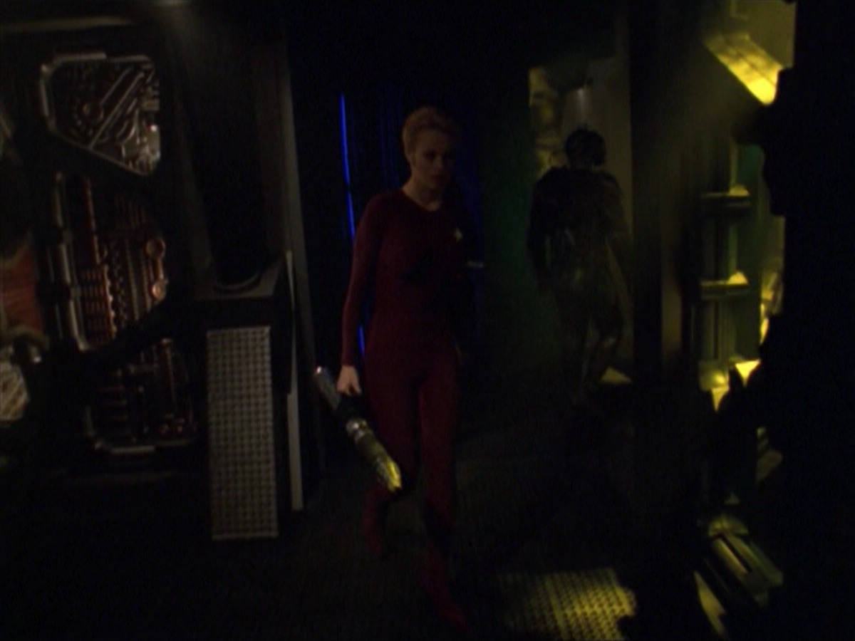 ariane179254_StarTrekVoyager_5x15_5x16_DarkFrontier_1706.jpg