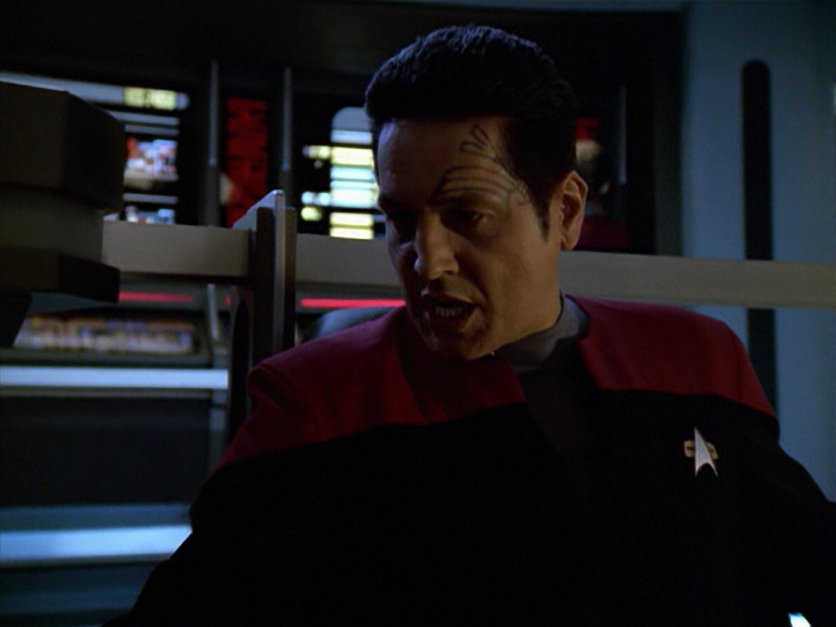 ariane179254_StarTrekVoyager_5x15_5x16_DarkFrontier_1763.jpg