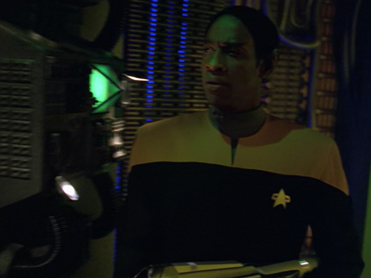 ariane179254_StarTrekVoyager_5x15_5x16_DarkFrontier_1770.jpg
