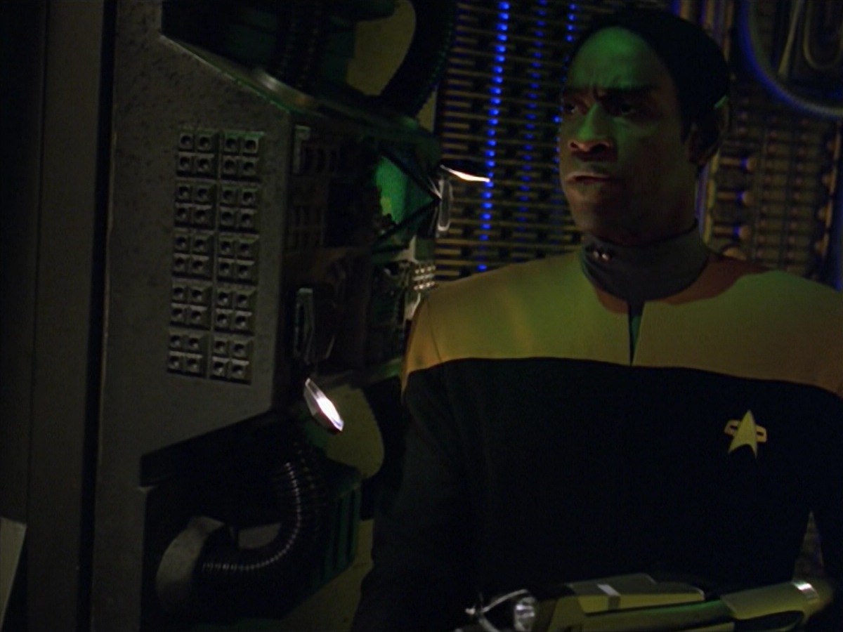 ariane179254_StarTrekVoyager_5x15_5x16_DarkFrontier_1772.jpg
