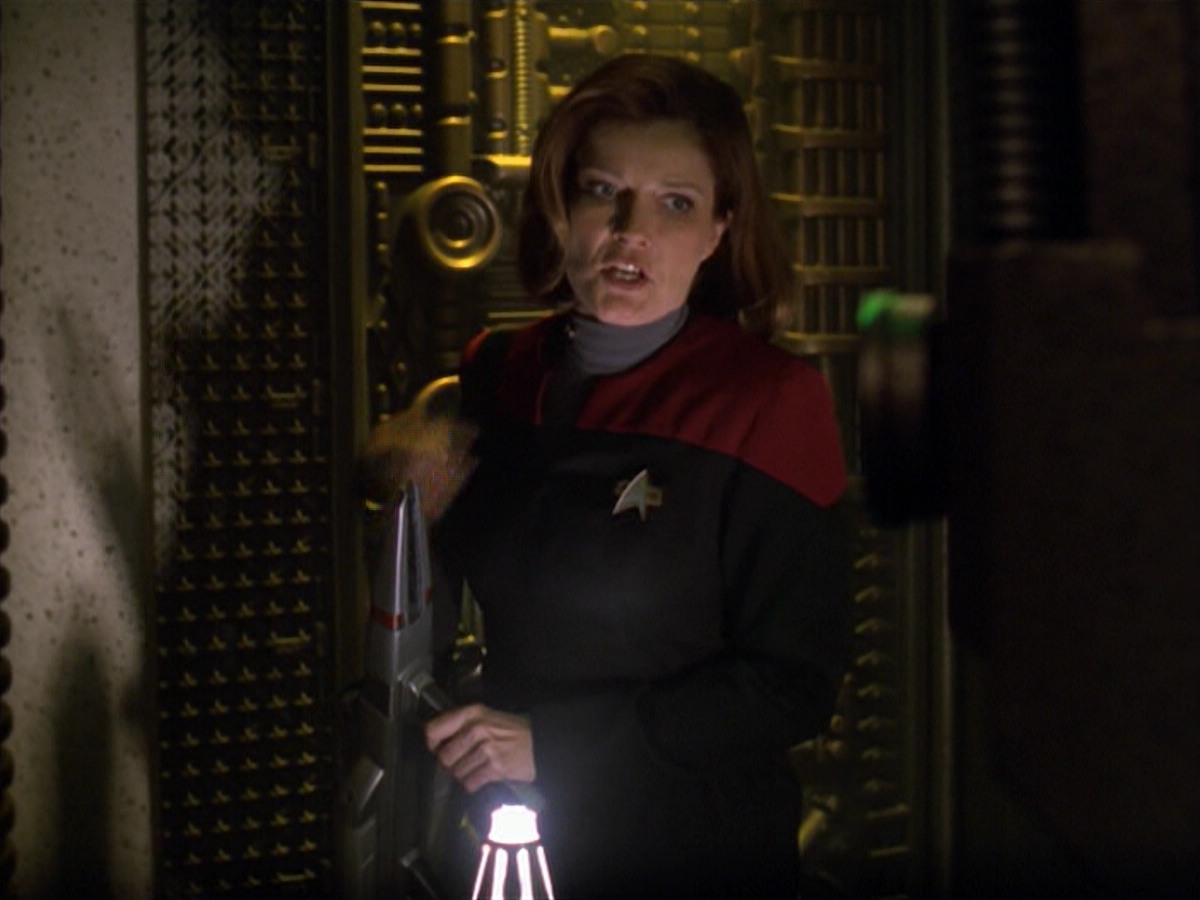 ariane179254_StarTrekVoyager_5x15_5x16_DarkFrontier_1865.jpg