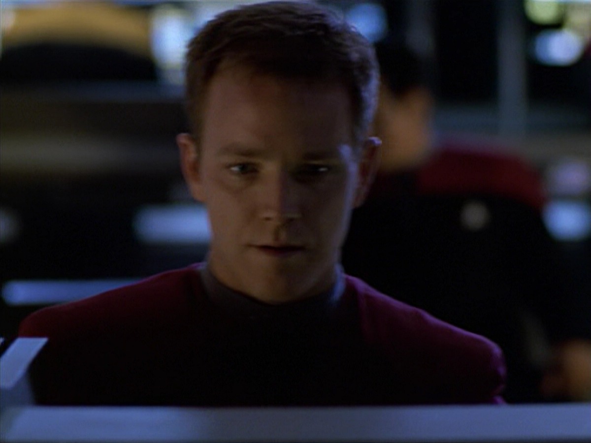 ariane179254_StarTrekVoyager_5x15_5x16_DarkFrontier_1869.jpg