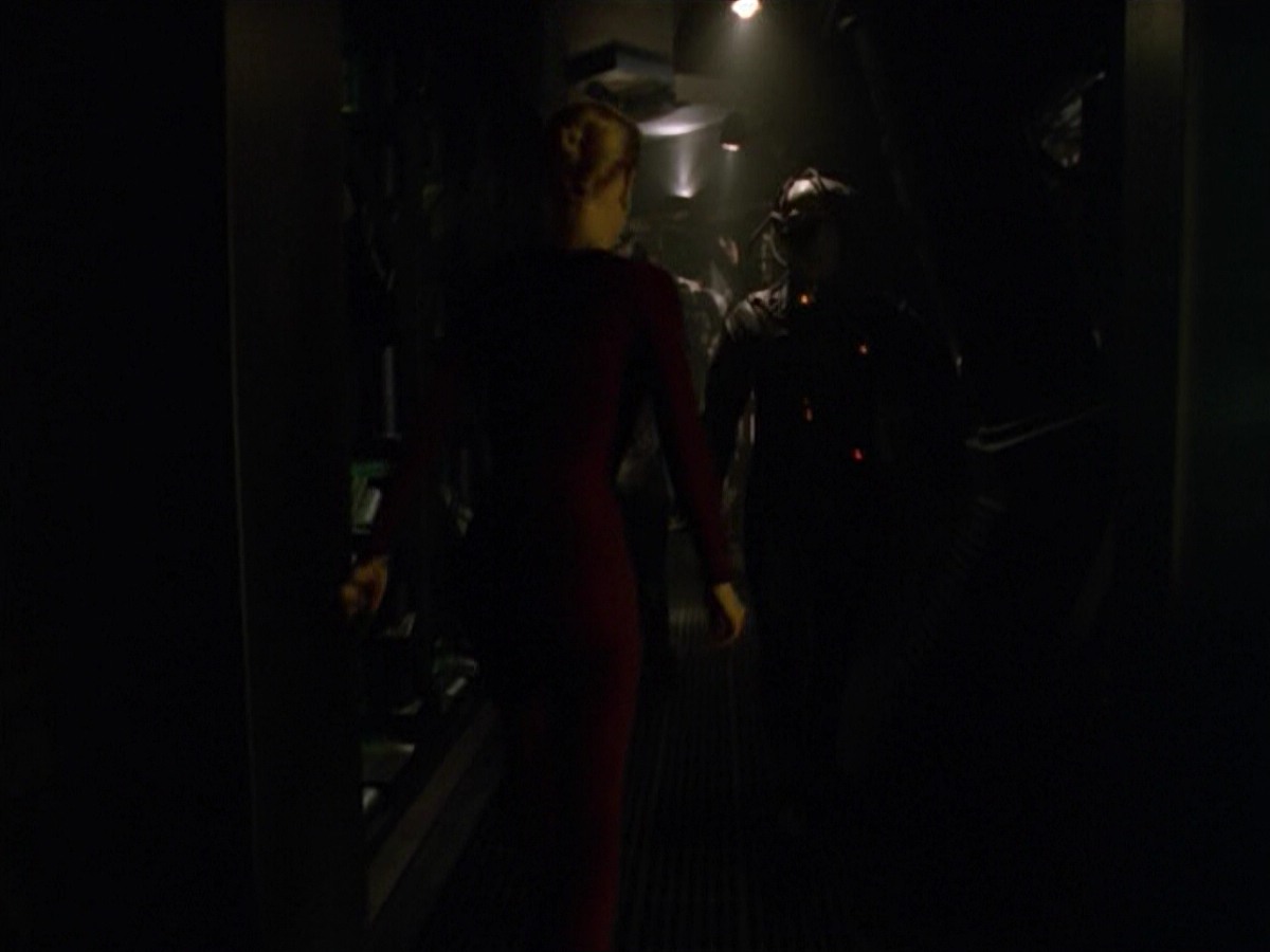 ariane179254_StarTrekVoyager_5x15_5x16_DarkFrontier_1896.jpg