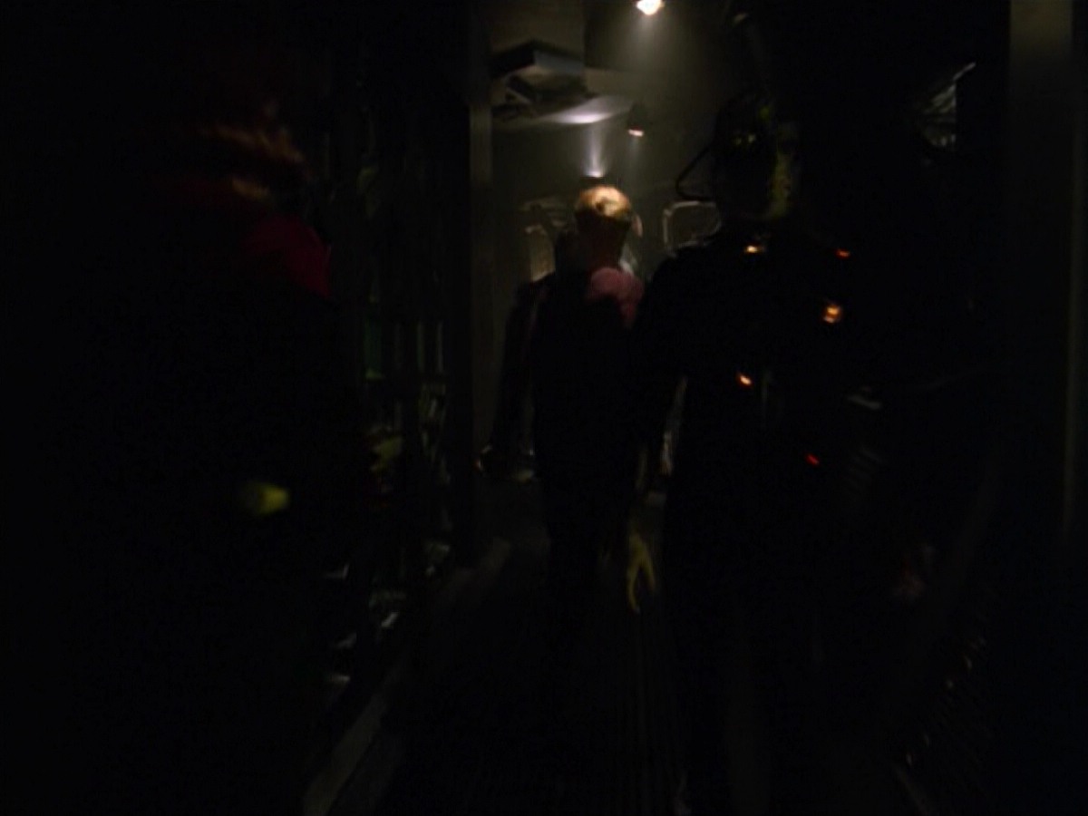 ariane179254_StarTrekVoyager_5x15_5x16_DarkFrontier_1897.jpg