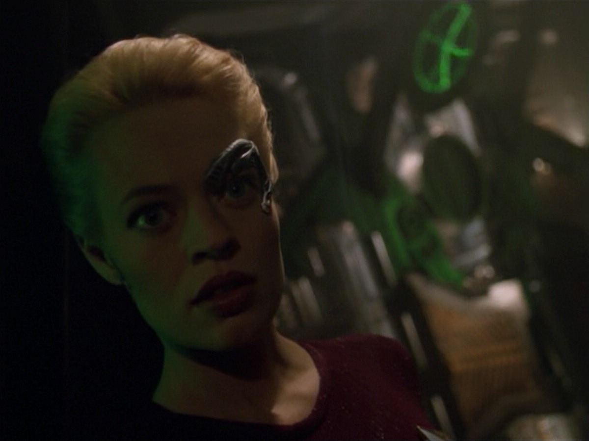 ariane179254_StarTrekVoyager_5x15_5x16_DarkFrontier_1964.jpg