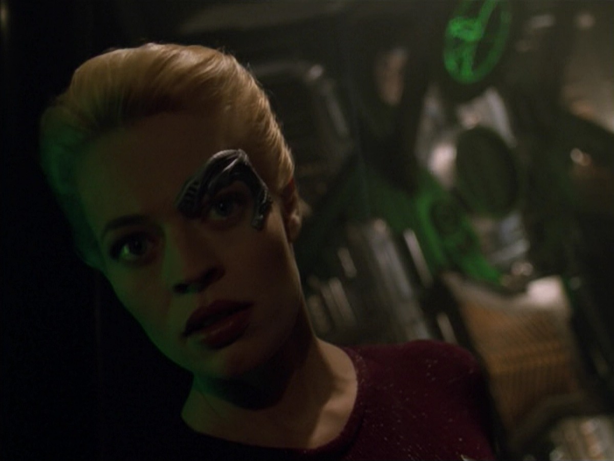 ariane179254_StarTrekVoyager_5x15_5x16_DarkFrontier_1969.jpg