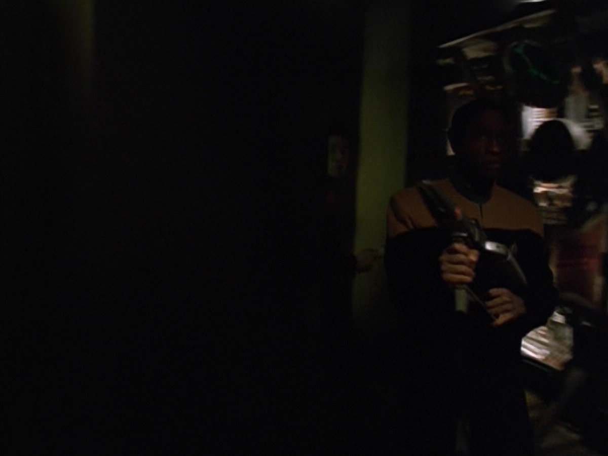 ariane179254_StarTrekVoyager_5x15_5x16_DarkFrontier_1979.jpg