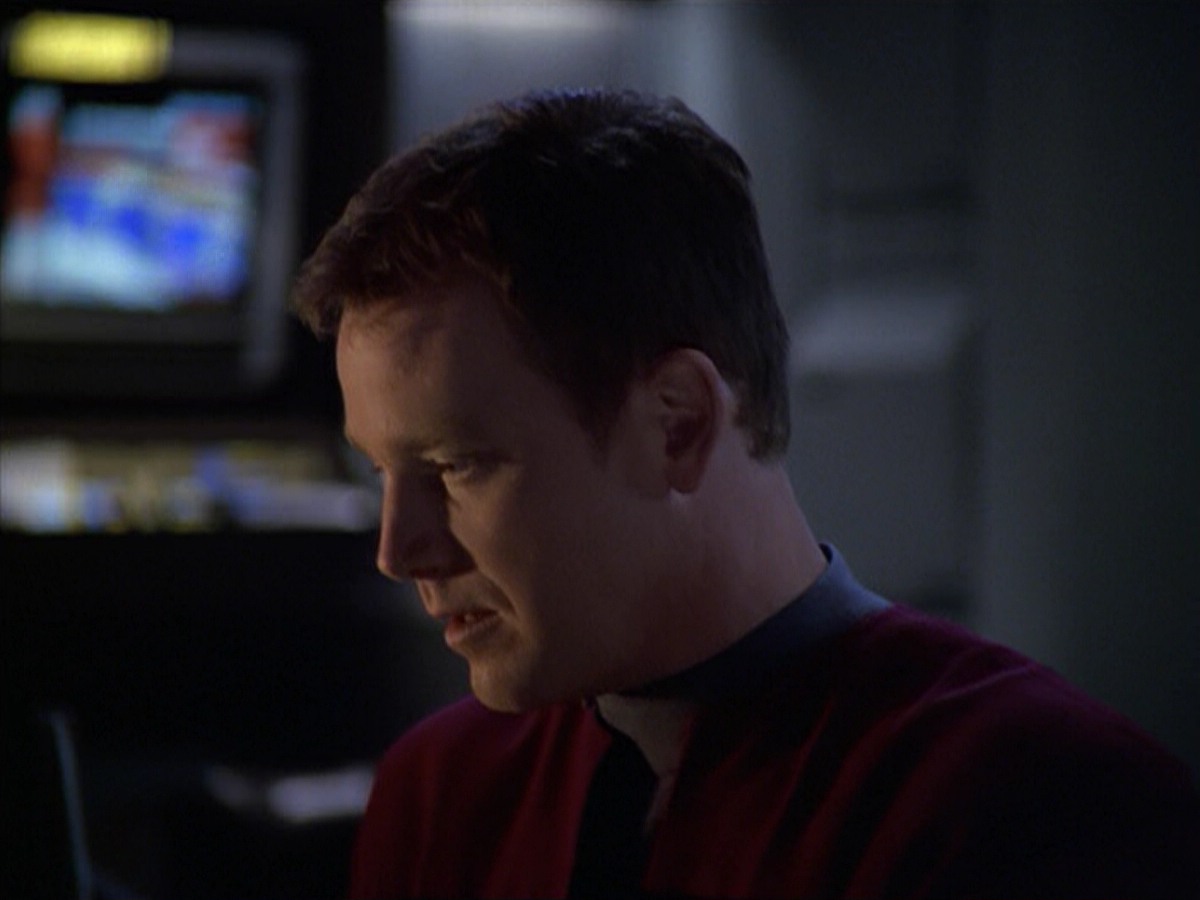 ariane179254_StarTrekVoyager_5x15_5x16_DarkFrontier_2026.jpg
