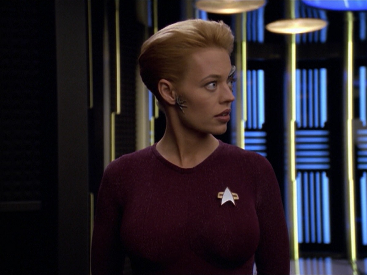 ariane179254_StarTrekVoyager_5x15_5x16_DarkFrontier_2078.jpg