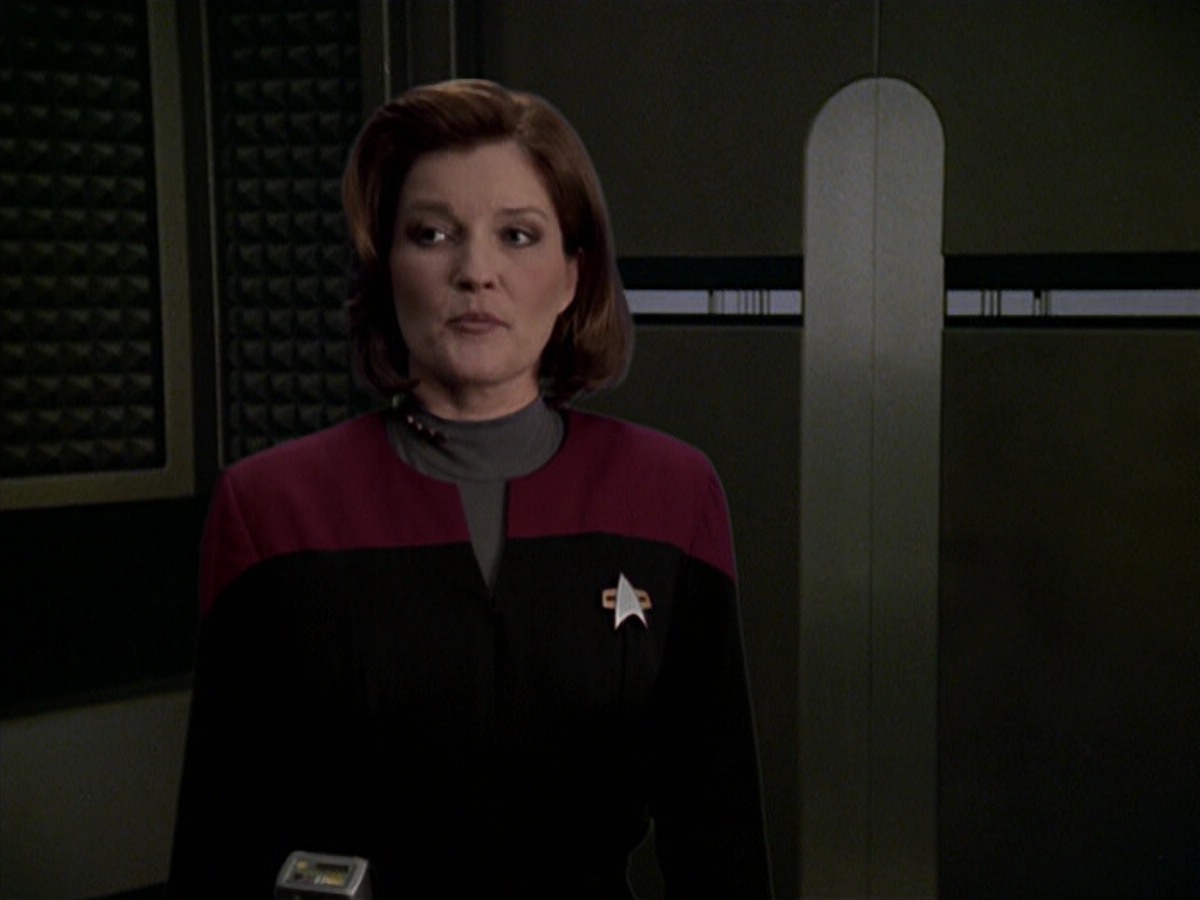 ariane179254_StarTrekVoyager_5x15_5x16_DarkFrontier_2094.jpg