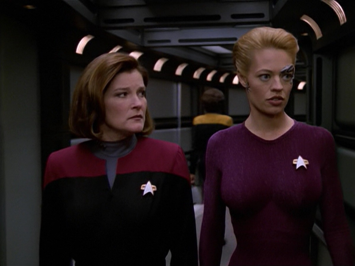 ariane179254_StarTrekVoyager_5x15_5x16_DarkFrontier_2129.jpg