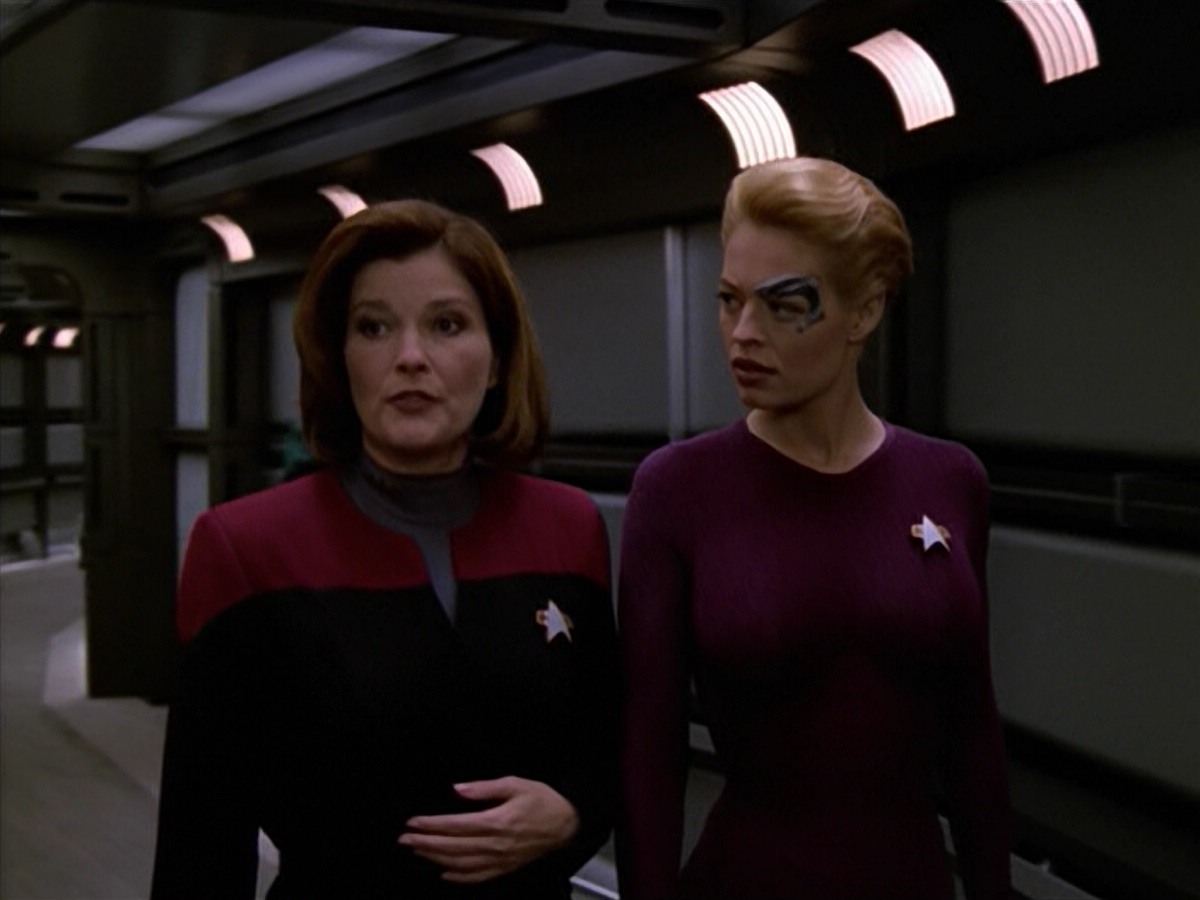 ariane179254_StarTrekVoyager_5x15_5x16_DarkFrontier_2146.jpg