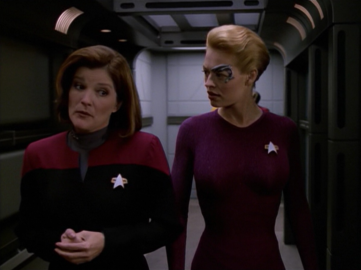 ariane179254_StarTrekVoyager_5x15_5x16_DarkFrontier_2164.jpg