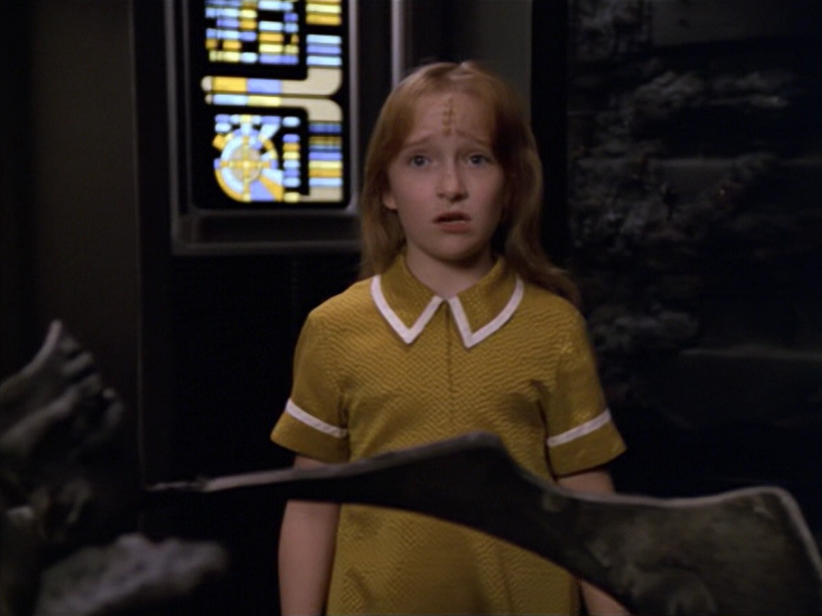 ariane179254_StarTrekVoyager_5x15_5x16_DarkFrontier_2235.jpg