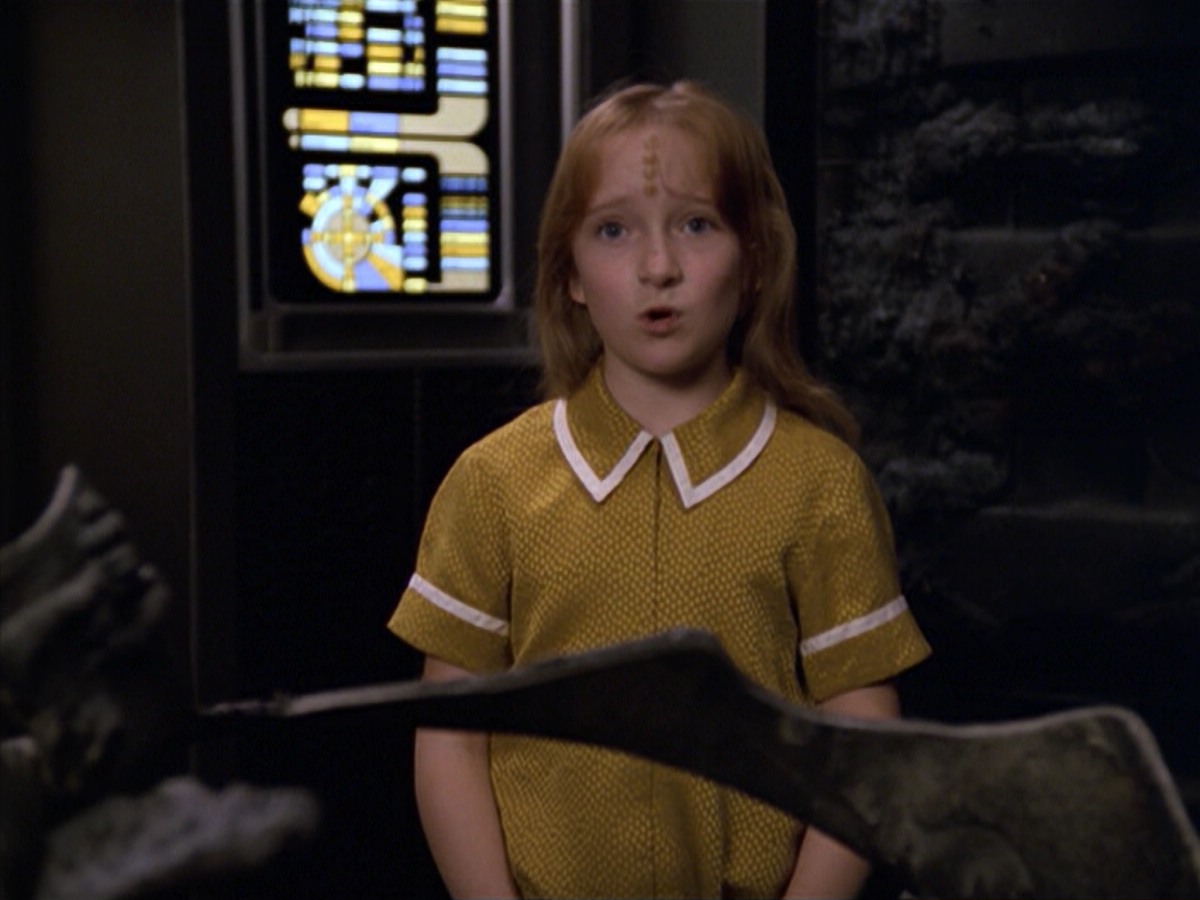 ariane179254_StarTrekVoyager_5x15_5x16_DarkFrontier_2253.jpg
