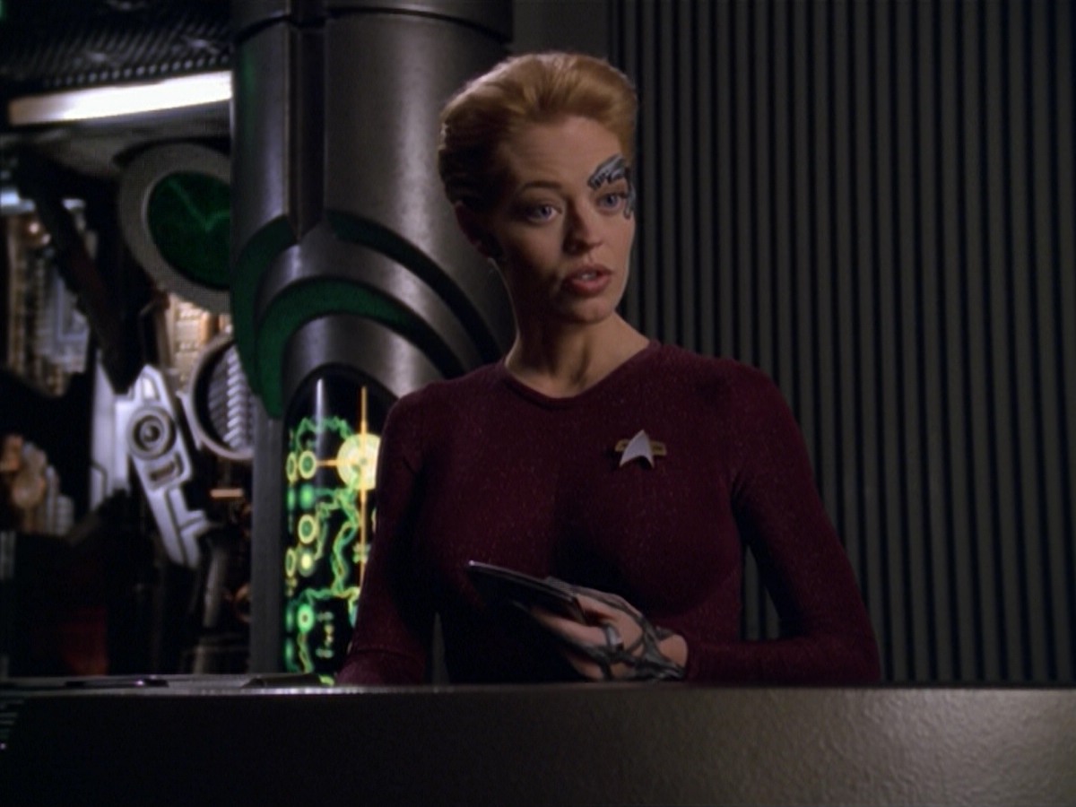 ariane179254_StarTrekVoyager_5x15_5x16_DarkFrontier_2259.jpg