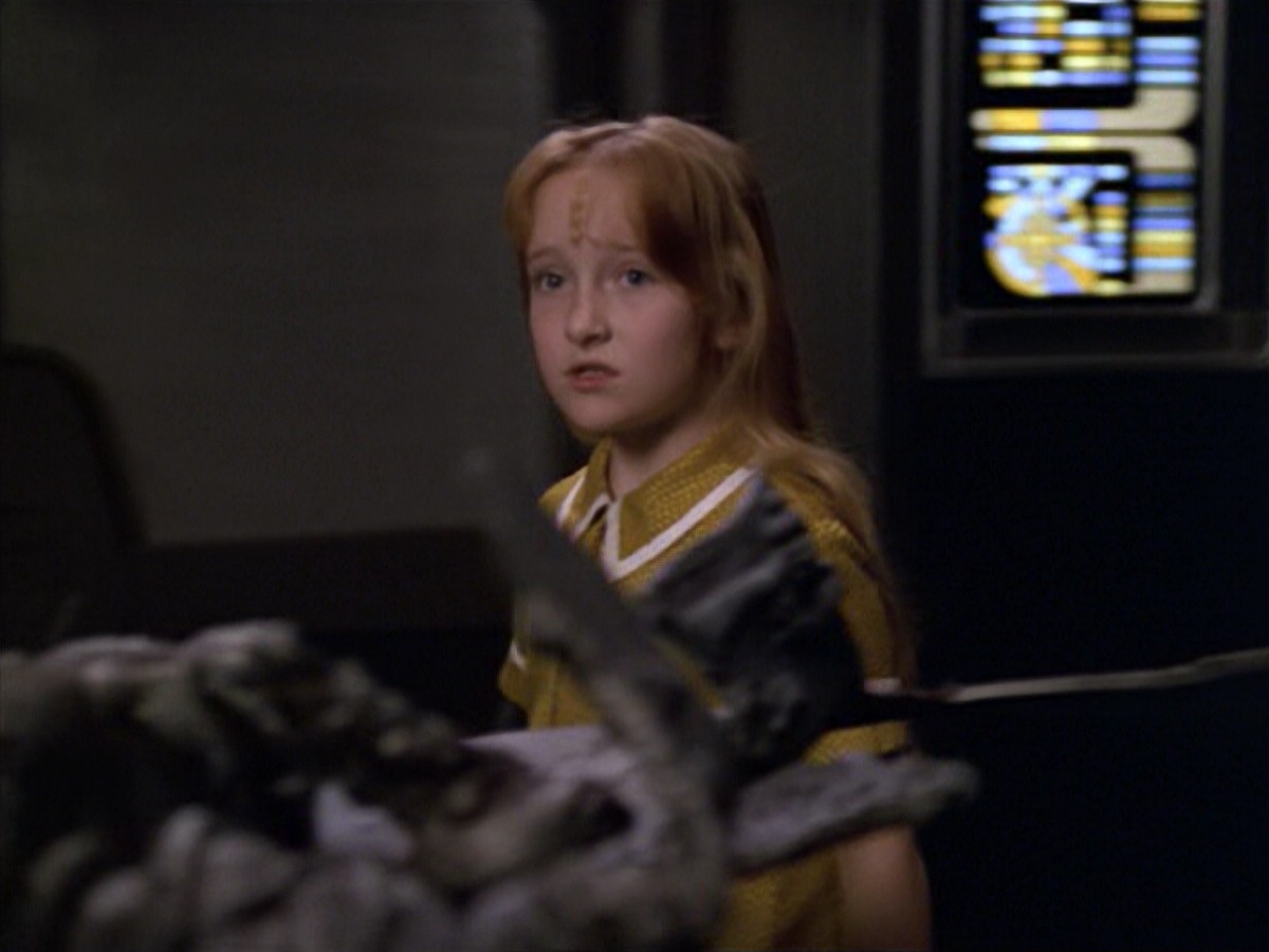 ariane179254_StarTrekVoyager_5x15_5x16_DarkFrontier_2269.jpg