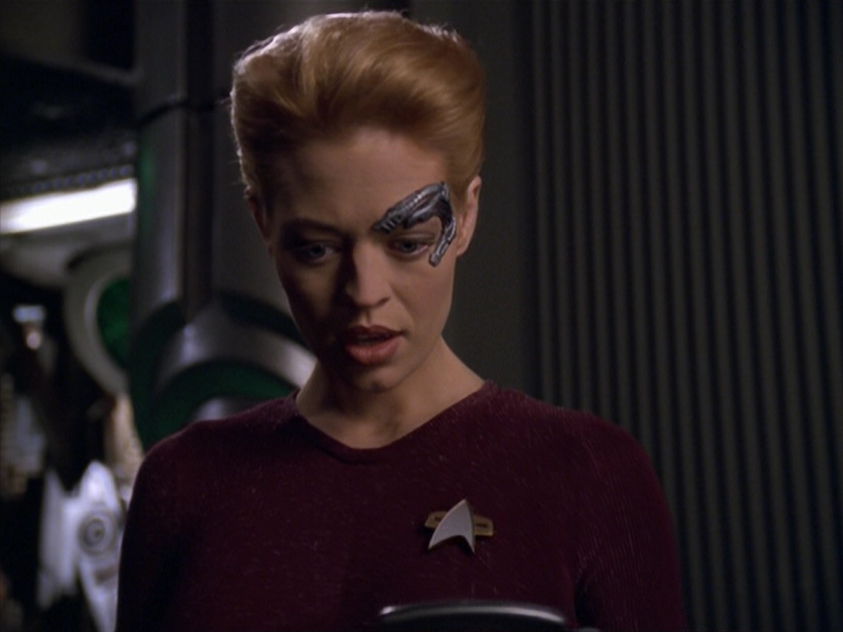 ariane179254_StarTrekVoyager_5x15_5x16_DarkFrontier_2281.jpg