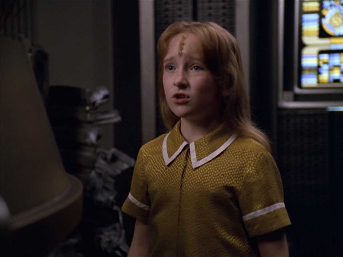ariane179254_StarTrekVoyager_5x15_5x16_DarkFrontier_2285.jpg