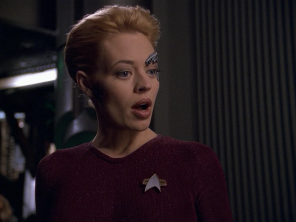 ariane179254_StarTrekVoyager_5x15_5x16_DarkFrontier_2289.jpg