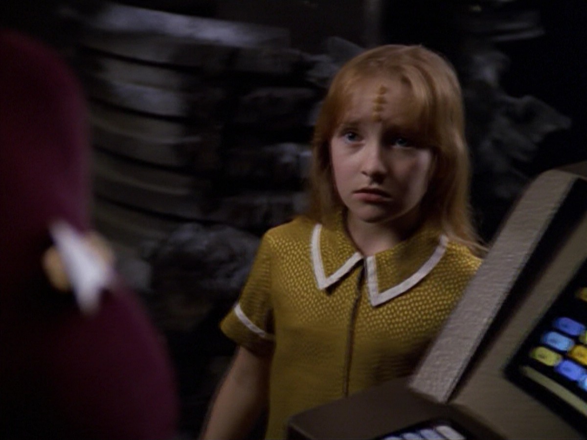 ariane179254_StarTrekVoyager_5x15_5x16_DarkFrontier_2298.jpg