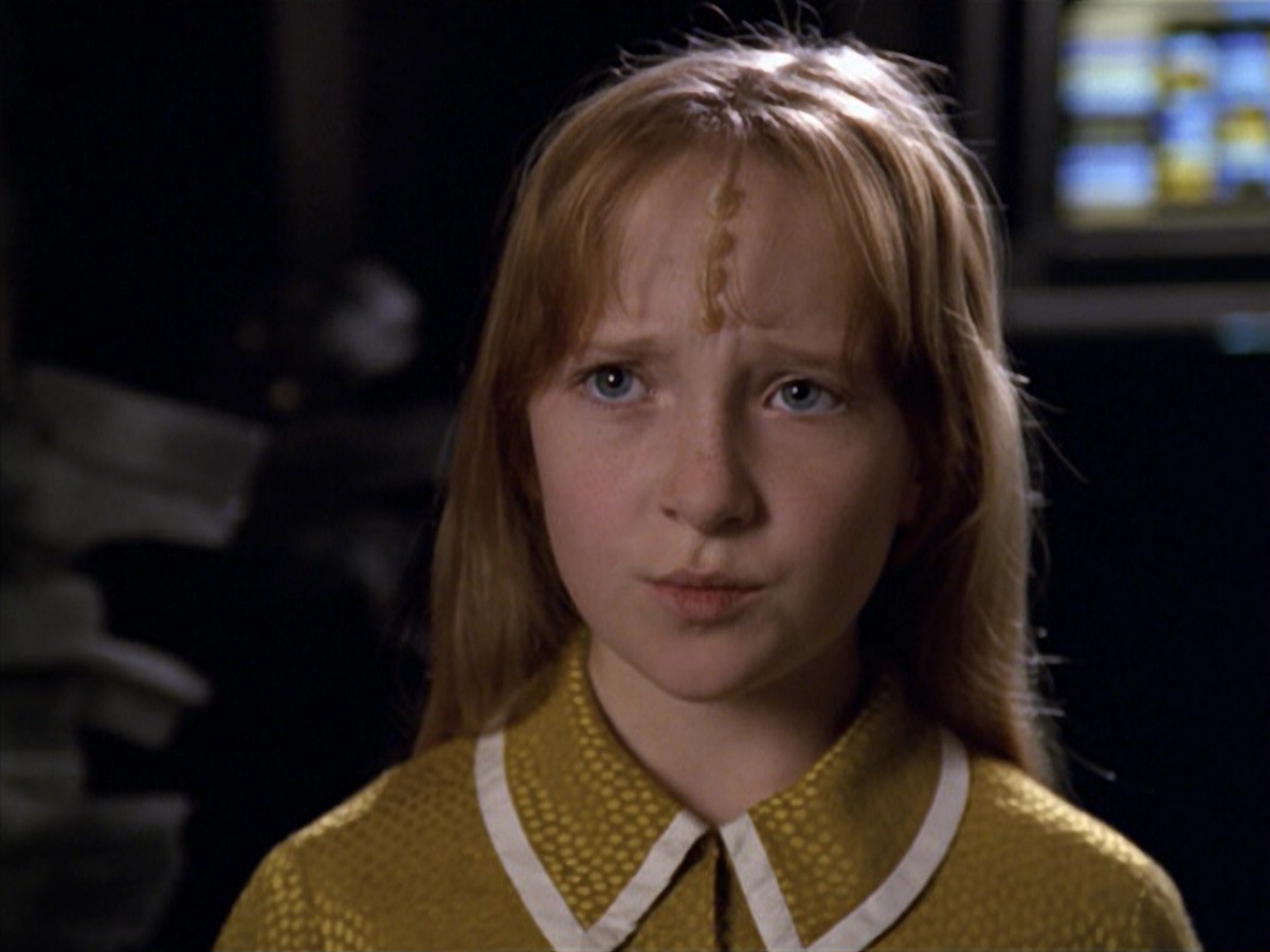 ariane179254_StarTrekVoyager_5x15_5x16_DarkFrontier_2303.jpg