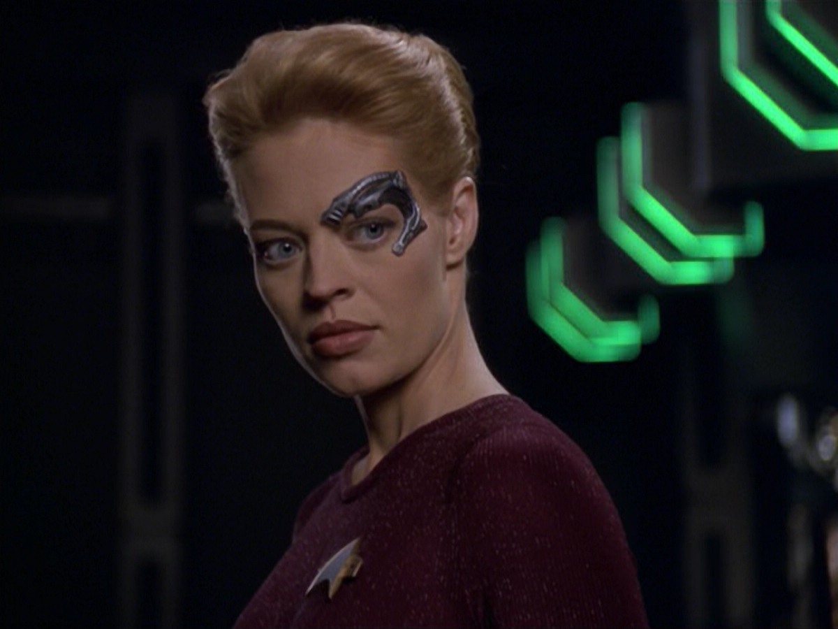 ariane179254_StarTrekVoyager_5x15_5x16_DarkFrontier_2313.jpg