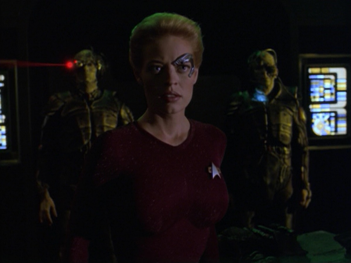 ariane179254_StarTrekVoyager_5x15_5x16_DarkFrontier_2379.jpg