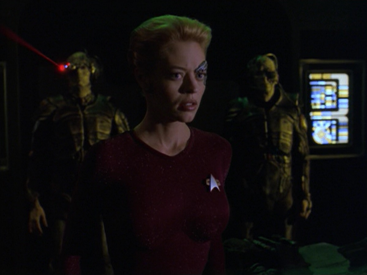 ariane179254_StarTrekVoyager_5x15_5x16_DarkFrontier_2382.jpg