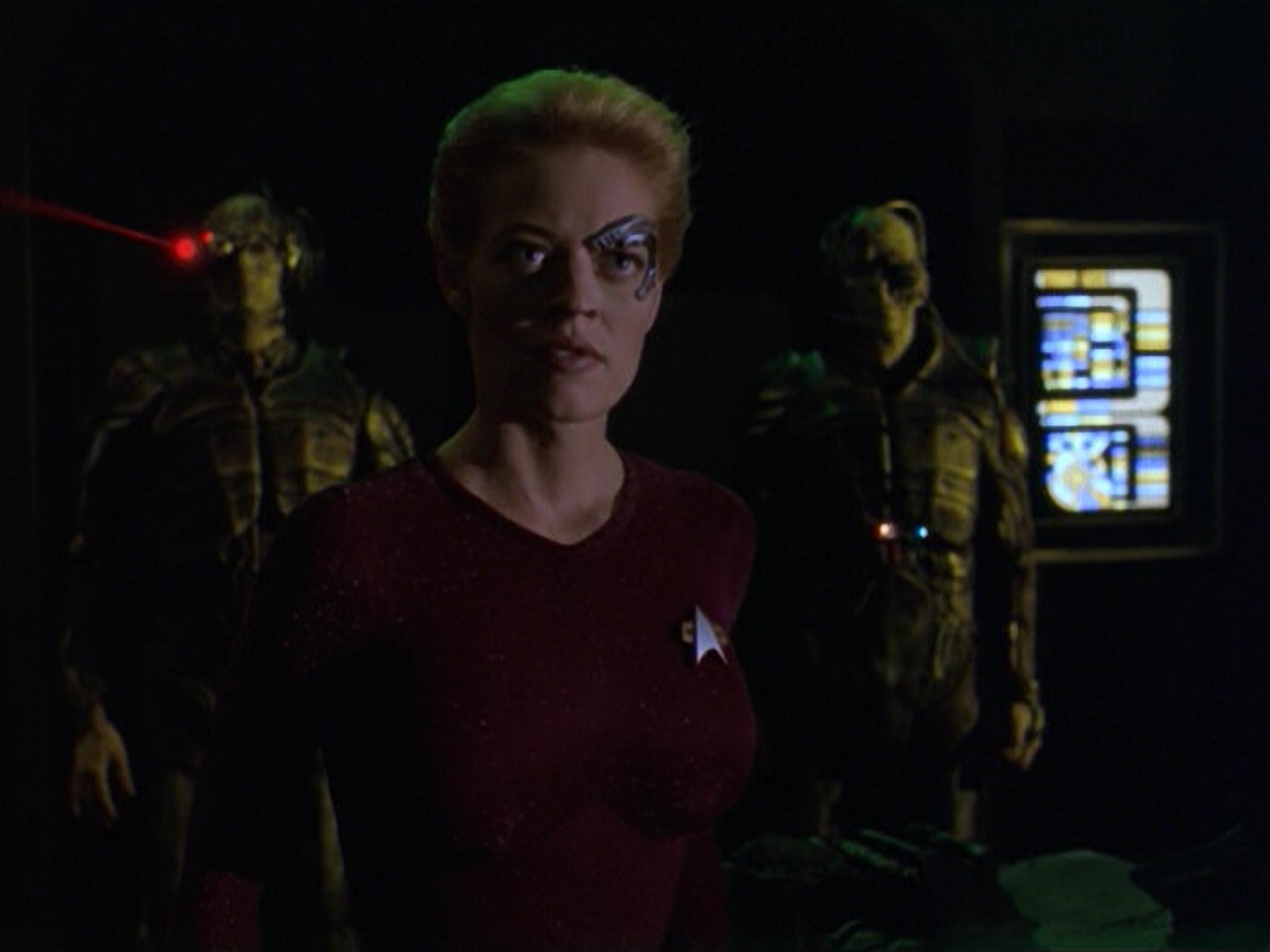 ariane179254_StarTrekVoyager_5x15_5x16_DarkFrontier_2386.jpg